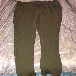 Juicy Couture green pants!